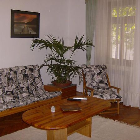 Csapd Le Csacsi Vendeghaz Hotel Pecs Bagian luar foto