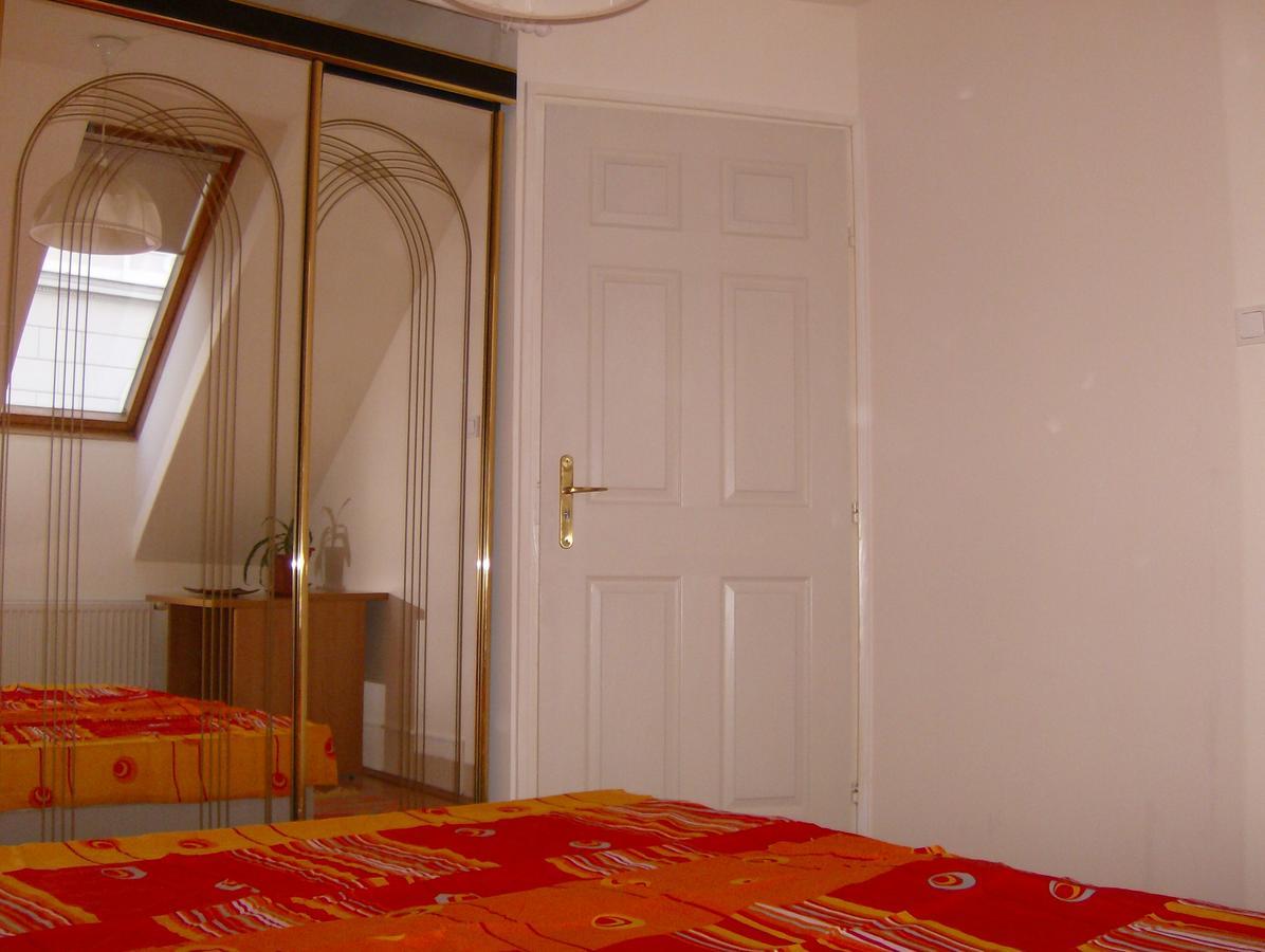 Csapd Le Csacsi Vendeghaz Hotel Pecs Bagian luar foto